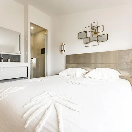 Maison De Charme Au Bois-plage-en-re, 4 Chambres, Confort De Gamme - Fr-1-835-38 *